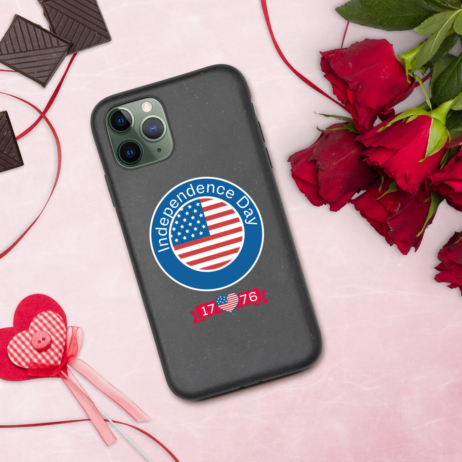 Bye-bye to scratches and bumps! The Speckled Case for iPhone® will guard your phone against falls and mishaps. Get it today and protect your phone in style

• ComponIndependence day USA Speckled Case